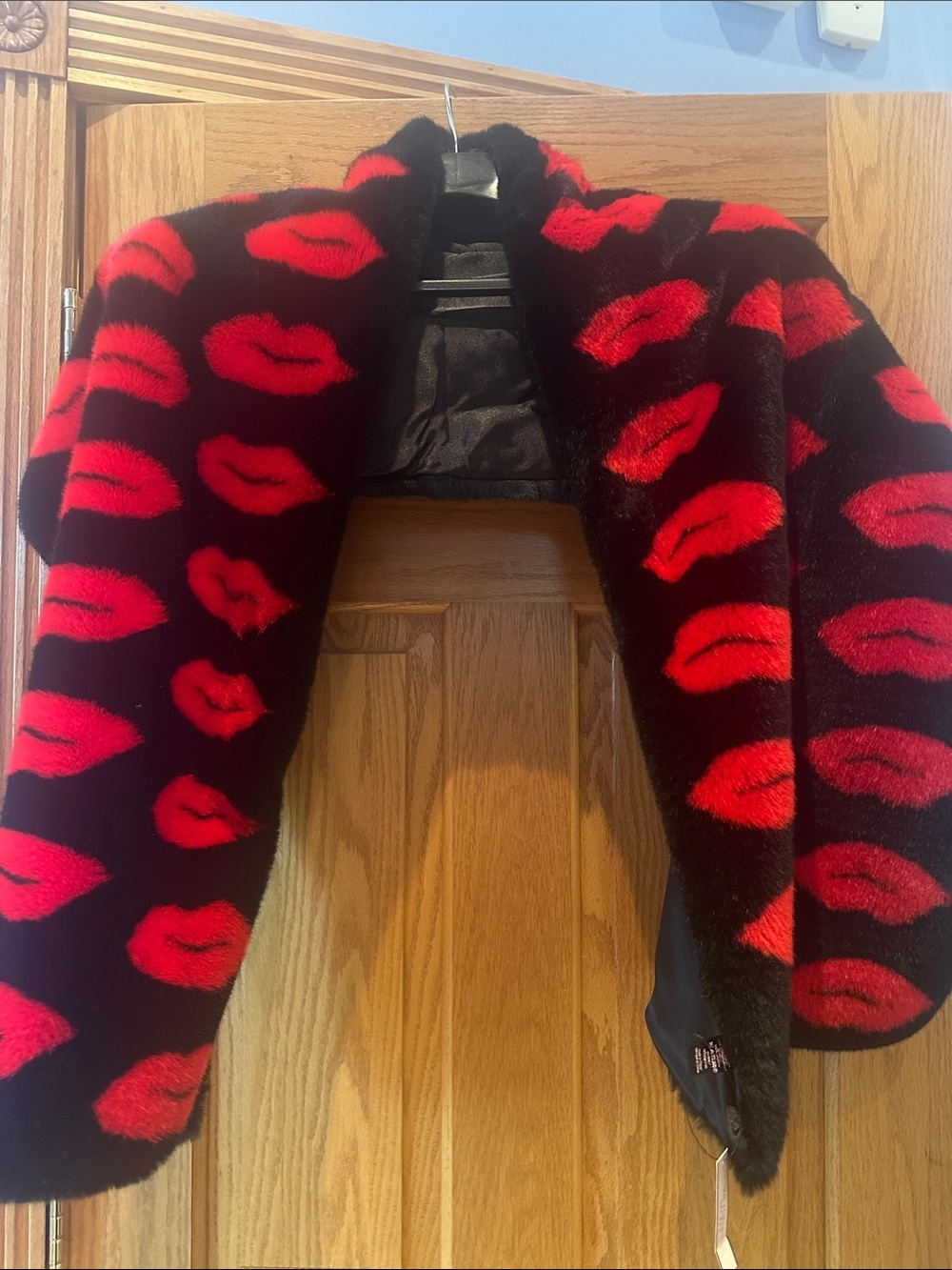Victoria's Secret Black Faux Fur Scarf with Red Lip Print
